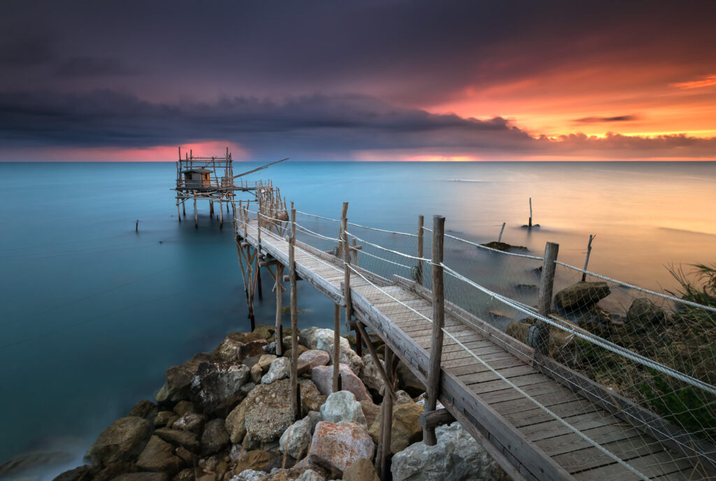 trabocco turchino alba in lunga esposizione con filtro nd